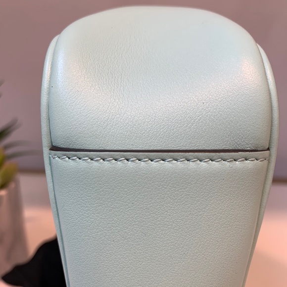 Authentic Gucci Mini Marmont - Picture 4 of 4